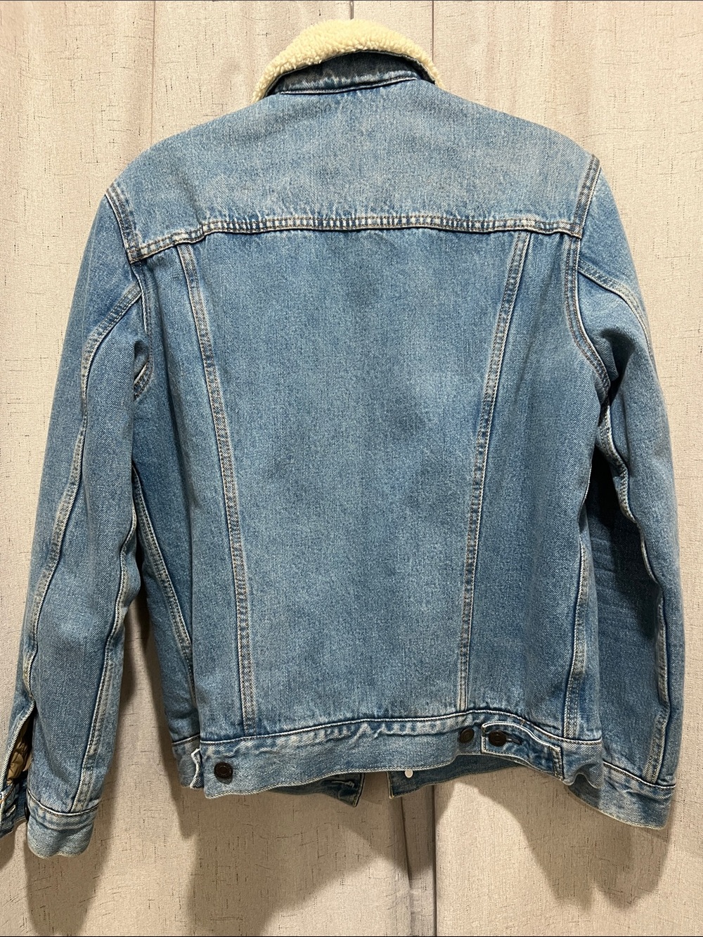 Levi's Light Blue Denim Sherpa-Lined Bomber Jacket - Picture 2 of 8